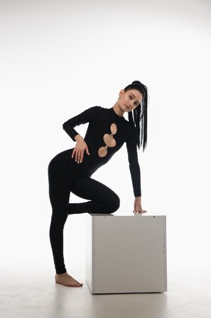HEART Kомбінезон — Смілива Елегантність Для Pole Dance, Розтяжки, Повітряних Видів Спорту Та Сценічних Виступів - чорний