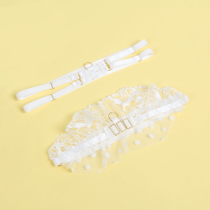 Комплект белья Star Night лиф, пояс для чулок и трусики, белый, S