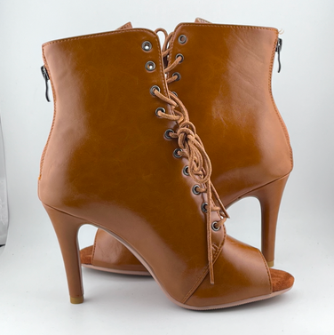 Хілси leather з язичком, професійне взуття для сучасних танців з відкритим носком та шнурівкою. Ботильйони для High heels (хай хілс), карамельний 11 см, Класична резинова, еко шкіра