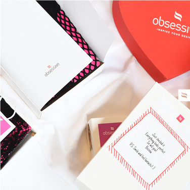 Комплект Obsessive Luvae с открытой грудью и интимным вырезом, чёрный, S-M