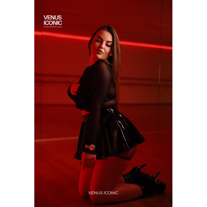 Комплект топ та спідниця Venus Iconic BELLE GLOSSY для pole dance