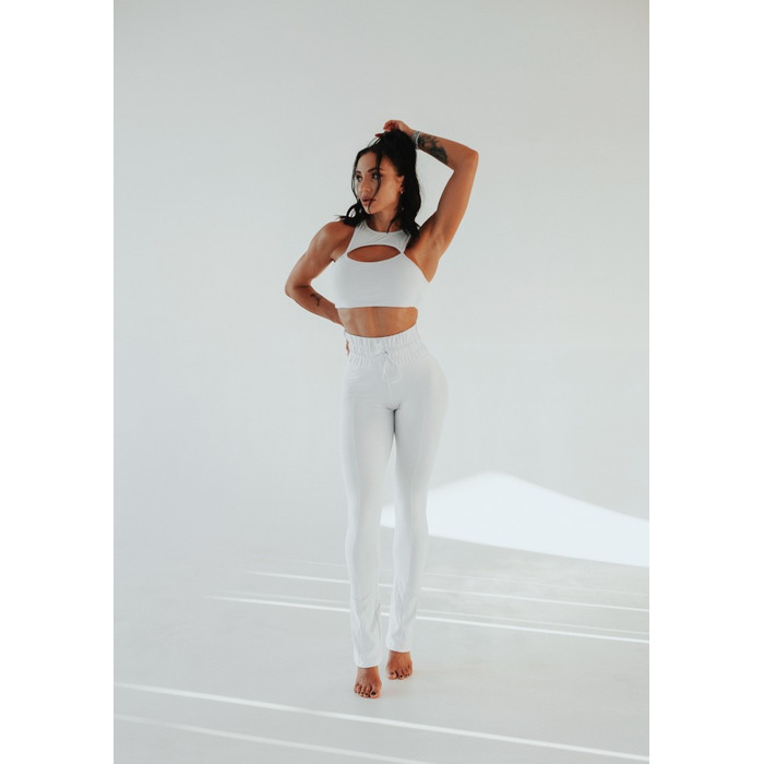 ТОП WHITE TOP WITH CUTOUT ON FRONT