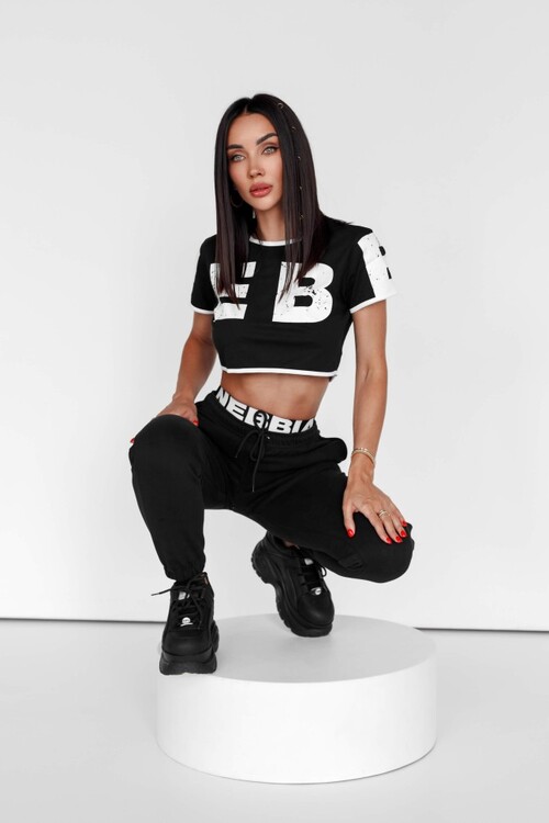 Топ Nebbia Oversized crop top GAME ON Black 610