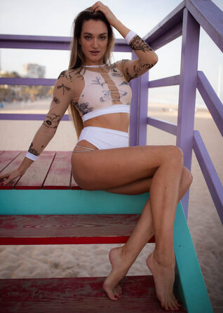 Купальник з високою посадкою з spf35 'Manya + рашгард ТАТУ” (3 предмети), комплект