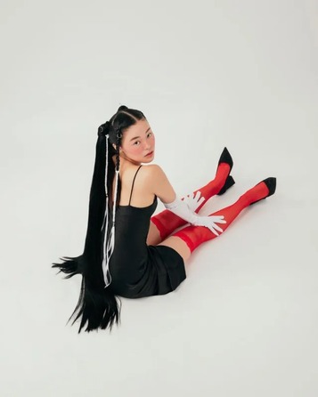 Рукавички Extra Long Opera Length Satin Gloves від Leg Avenue, білі