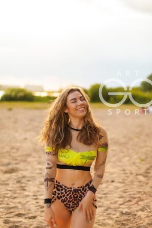 Рашгард жіночий для плавання 'ТАТУ”