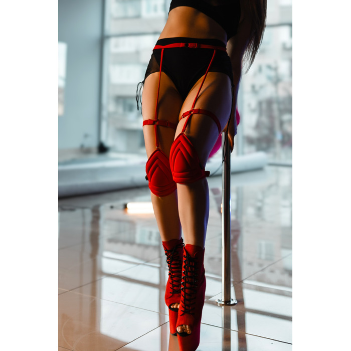 Наколінники трикутні зі зйомною гартерою Червоний