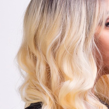 Перука довга кучерява Fetish Hair, балаяж блонд, 65 см